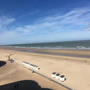 Appartement Geniet De Zee Met Top-appartement Fuji
